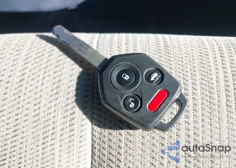 2014 Subaru Outback 2.5I Premium z USA, uszkodzony, nr VIN 4S4BRBDC7E3274960